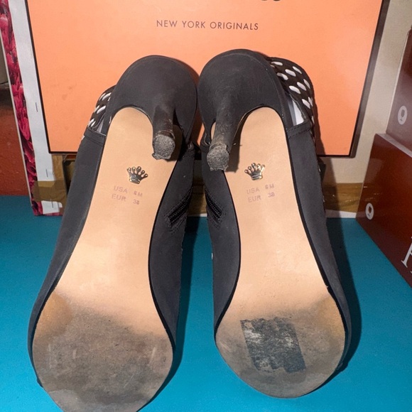 Nina Black and White Open-Toe Heeled Boots - Picture 5 of 8